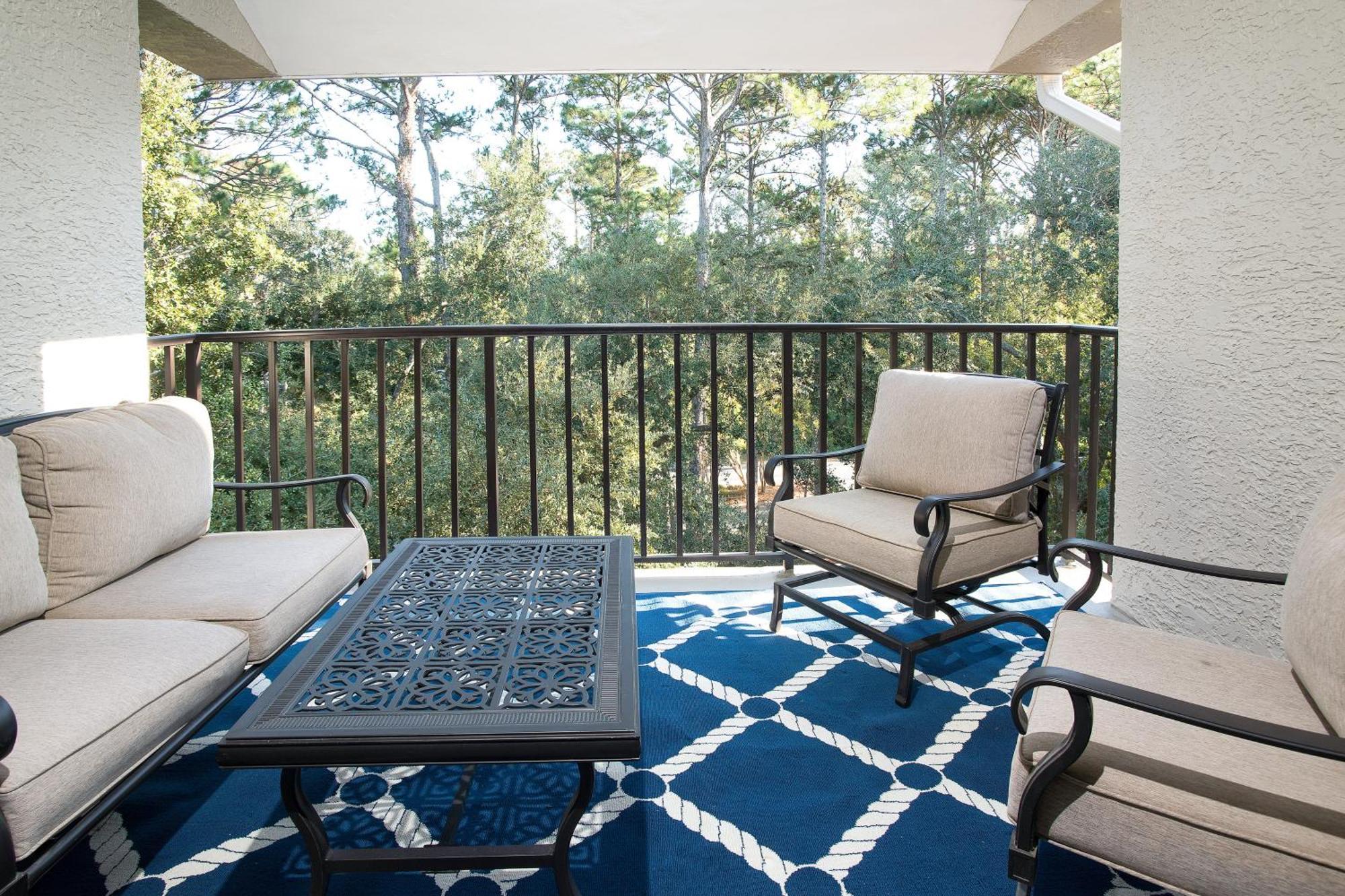Village House Hilton Head Island Room photo