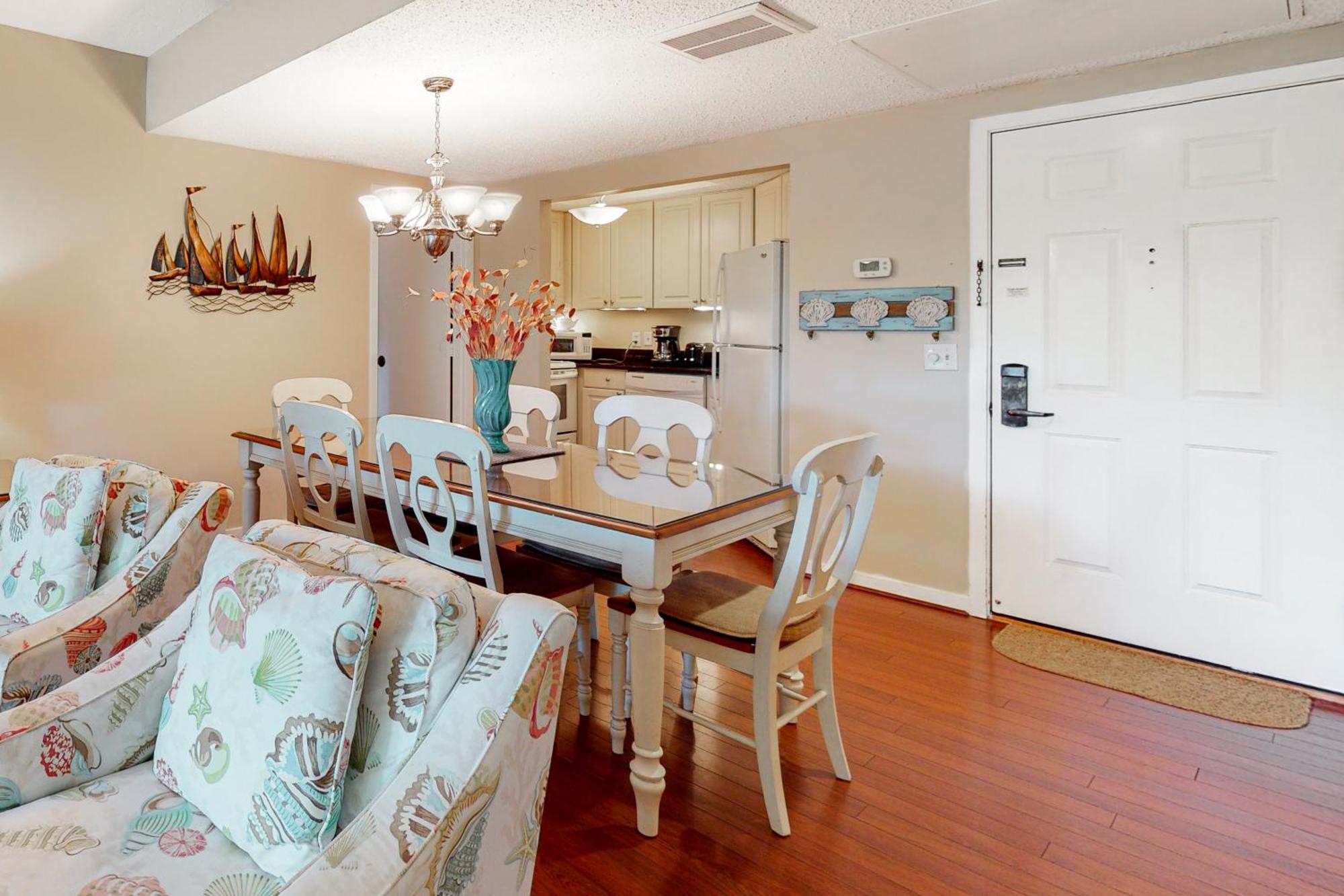 Village House Hilton Head Island Room photo