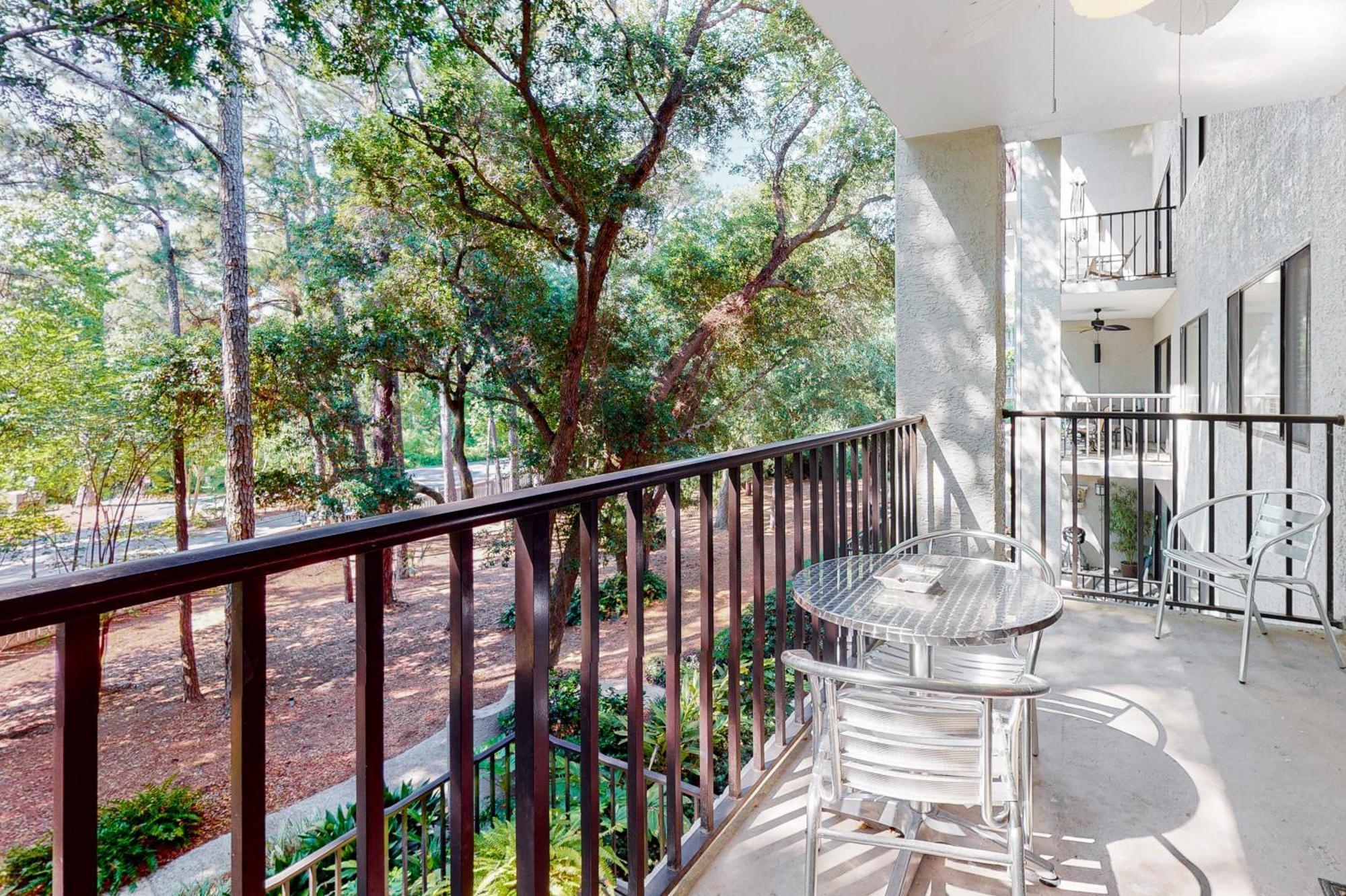 Village House Hilton Head Island Room photo